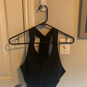 High neck sport bra